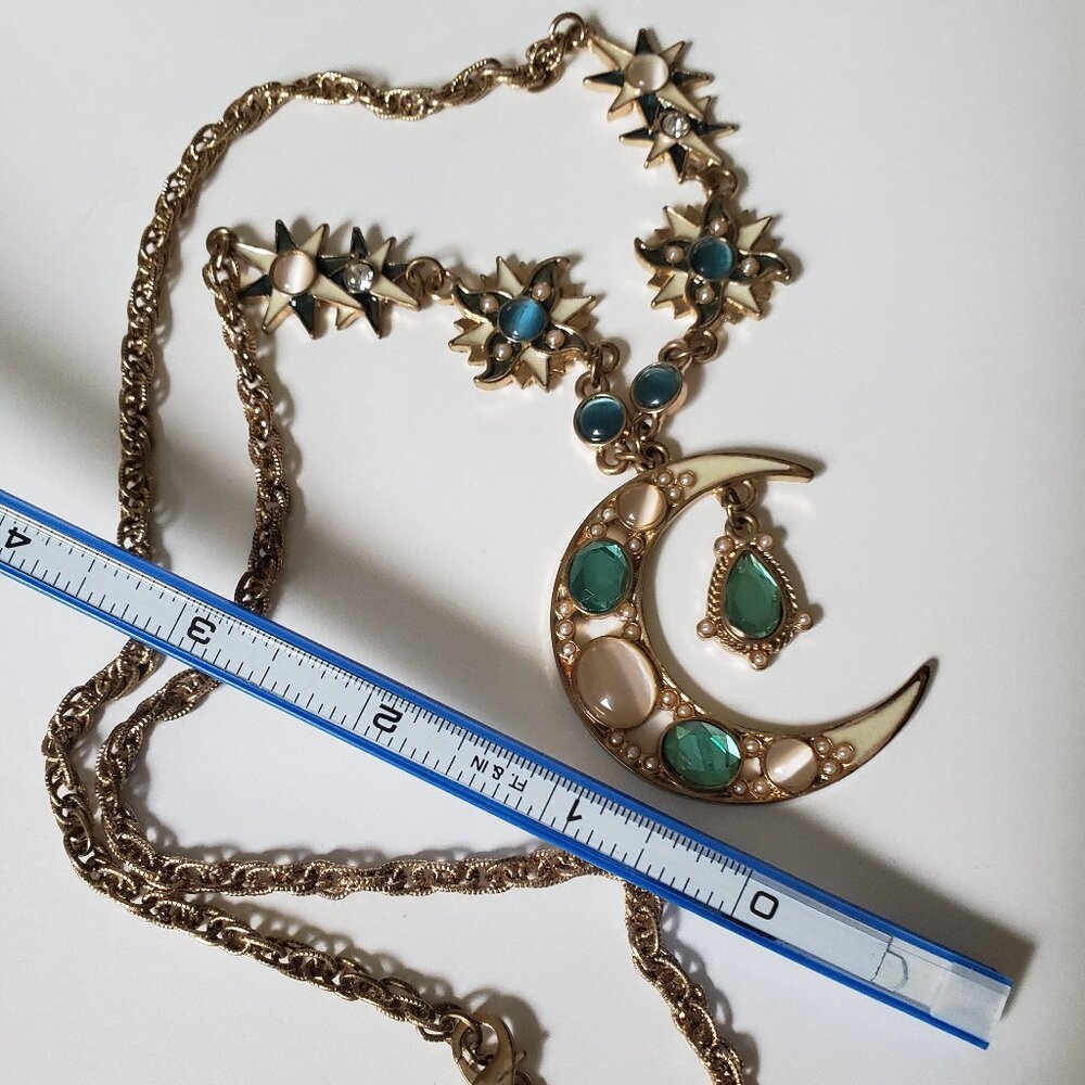 Large Crescent Moon Necklace Gold-tone Unsigned - Picture 3 of 4